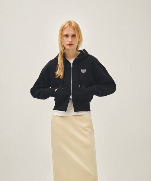 MARITHE + FRANCOIS GIRBAUD(マリテフランソワジルボー)の「W BACK CLASSIC LOGO CROP HOODIE ZIPUP(パーカー・レディース・ネイビー/ブルー/ヘザーグレー・MEDIUM/SMALL)」の2枚目の写真