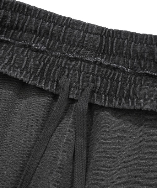 Wacky WiLLy（ワッキーウィリー）の「[GISELLEジゼル着用] WOMEN'S BIG LILY DENIM WASH SEMI-WIDE SWEATPANTS（スウェットパンツ・レディース・ダークグレー・MEDIUM/SMALL）」の5枚目の写真