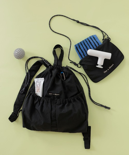 TITE IN THE STORE（ティテ　インザ　ストア）の「サコッシュ付きバックパック【Lightly/ライトリー】（バックパック/リュック・レディース・アイボリー/ブラック・FREE）」の2枚目の写真