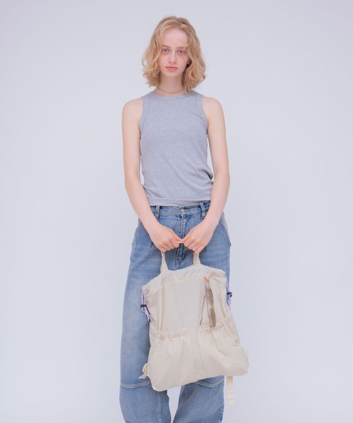 Out n About(アウトナバウト)の「サコッシュ付きバックパック【Lightly/ライトリー】(バックパック/リュック・レディース・アイボリー/ブラック・FREE)」の16枚目の写真