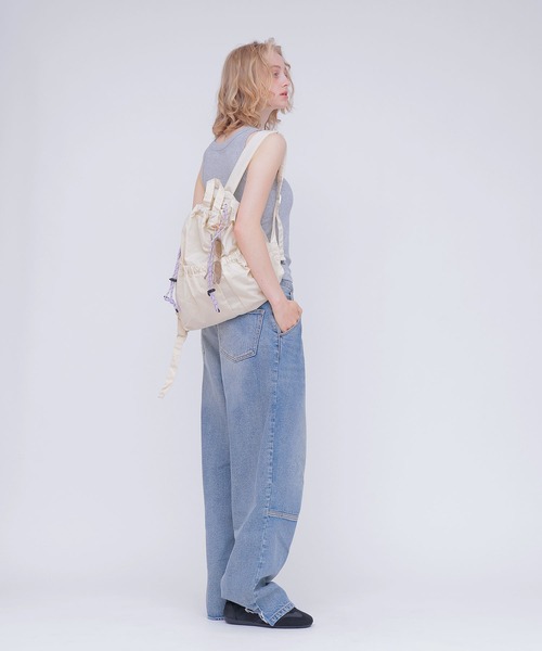 Out n About(アウトナバウト)の「サコッシュ付きバックパック【Lightly/ライトリー】(バックパック/リュック・レディース・アイボリー/ブラック・FREE)」の18枚目の写真