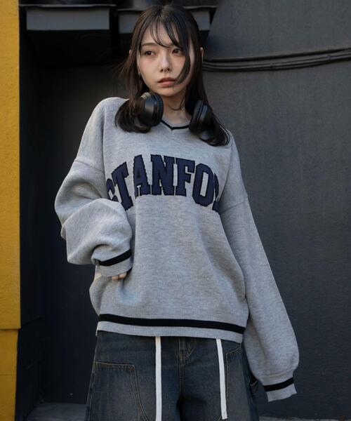 WEGO(ウィゴー)の「WEGO/【26年春夏新作】VネックグラフィックニットBIGプルオーバー(ニット/セーター・レディース・ワイン/ネイビー/杢グレー・FREE)」の2枚目の写真