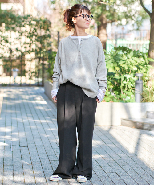 Spick & Span（スピックアンドスパン）の「《新色有り / 追加》2枚SETヘンリーネックプルオーバー（Tシャツ/カットソー・レディース・その他1/その他6/ピンク系その他/チャコールグレー・FREE）」の12枚目の写真