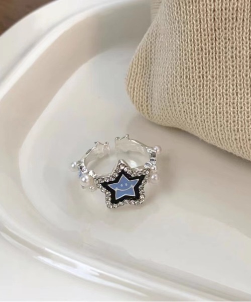 Vipoa（ヴィポア）の「star motif ring（リング・レディース・シルバー・ONE SIZE）」の7枚目の写真