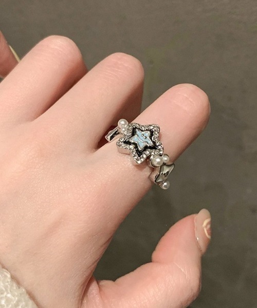 Vipoa（ヴィポア）の「star motif ring（リング・レディース・シルバー・ONE SIZE）」の8枚目の写真