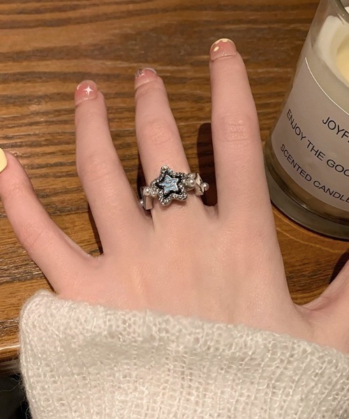 Vipoa（ヴィポア）の「star motif ring（リング・レディース・シルバー・ONE SIZE）」の11枚目の写真