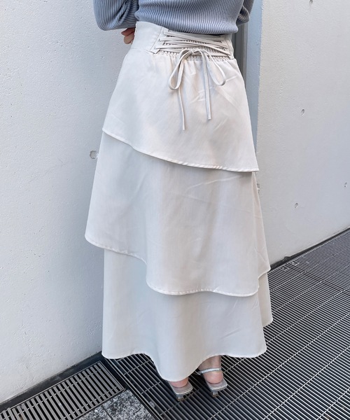 abc une face(アーベーセーアンフェイス)の「スリットフレアスカート(スカート・レディース・ブラック/ホワイト/グレー・FREE)」の22枚目の写真