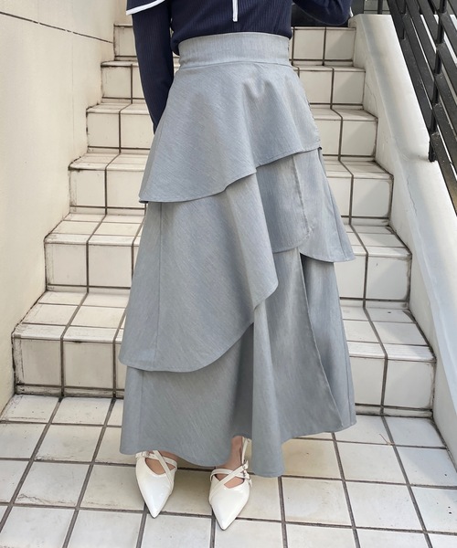 abc une face(アーベーセーアンフェイス)の「スリットフレアスカート(スカート・レディース・ブラック/ホワイト/グレー・FREE)」の11枚目の写真