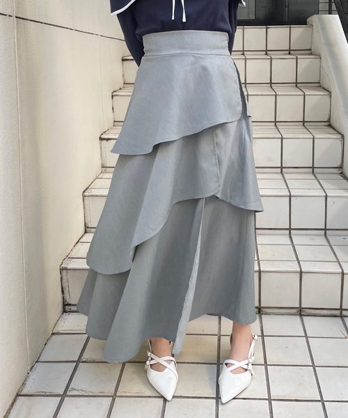 abc une face(アーベーセーアンフェイス)の「スリットフレアスカート(スカート・レディース・ブラック/ホワイト/グレー・FREE)」の13枚目の写真