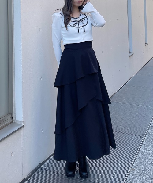 abc une face(アーベーセーアンフェイス)の「スリットフレアスカート(スカート・レディース・ブラック/ホワイト/グレー・FREE)」の8枚目の写真