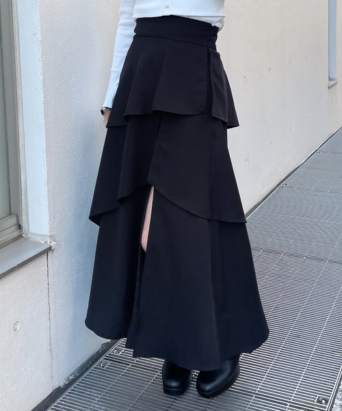 abc une face(アーベーセーアンフェイス)の「スリットフレアスカート(スカート・レディース・ブラック/ホワイト/グレー・FREE)」の6枚目の写真