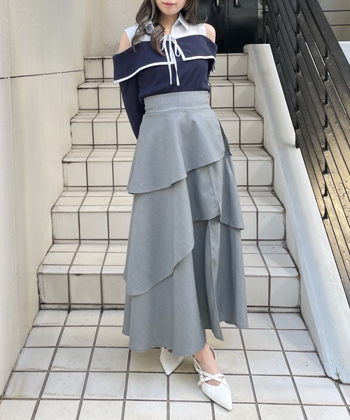 abc une face(アーベーセーアンフェイス)の「スリットフレアスカート(スカート・レディース・ブラック/ホワイト/グレー・FREE)」の15枚目の写真