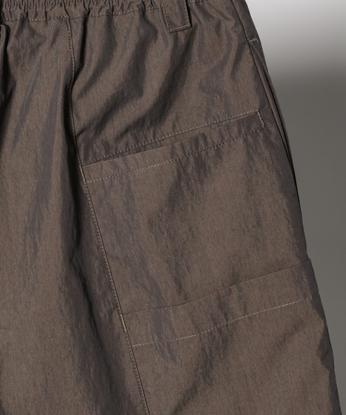AIVER(アイバー)の「AIVER イリディセントガーデニングショートパンツ(その他パンツ・メンズ・カーキ系/ブラック・LARGE/MEDIUM/SMALL)」の10枚目の写真
