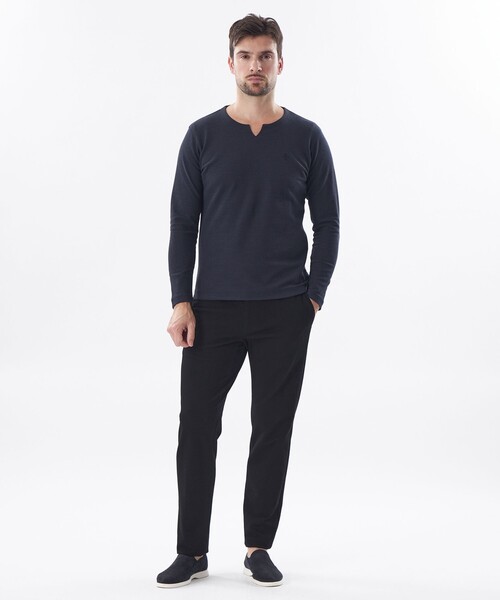 EPOCA UOMO（エポカウォモ）の「ダブルフェイスキーネックロンT（Tシャツ/カットソー・メンズ・ダークネイビー/ホワイト・46/48）」の10枚目の写真