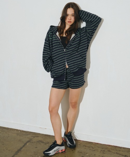 .KOM（ドットコム）の「A'GEM/9 × .kom 『MIDNIGHT MOVE/ミッドナイトムーブ』set st hood zip up/ボーダージップアップパーカー（パーカー・レディース・アイボリー/ネイビー・FREE）」の10枚目の写真