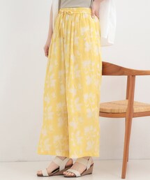 【柄が選べる/洗濯機可/S-LL】脚のラインを拾いにくい さらさらサテンイージーワイドパンツ