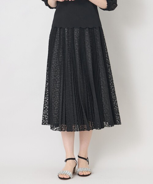 TO BE CHIC(トゥー ビー シック)の「ジャカードレース プリーツスカート(スカート・レディース・ブルー系その他2/ブラック・40)」の1枚目の写真