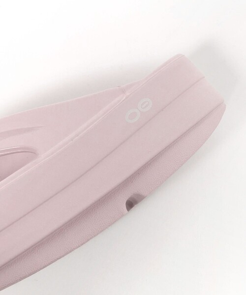 OOFOS(ウーフォス)の「<OOFOS> OOmega(サンダル・レディース・ブラック/ライトピンク・25cm/23cm/24cm/22cm)」の15枚目の写真