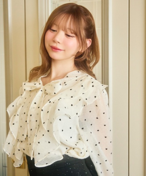 TITTY&CO.（ティティーアンドコー）の「ドットフリルブラウス（シャツ/ブラウス・レディース・ホワイト系その他/ホワイト・FREE）」の6枚目の写真