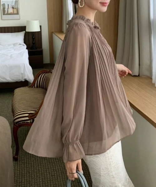 Lateru(ラテル)の「プリーツシフォンブラウス リバーシブル仕様 フェミニン万能トップス(シャツ/ブラウス・レディース・ピンクベージュ/ブラック/ホワイト・FREE)」の3枚目の写真