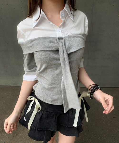 VEILA(ヴェイラ)の「シャツドッキングオフショルニット(Tシャツ/カットソー・レディース・グレー/ブラック・フリー)」の1枚目の写真