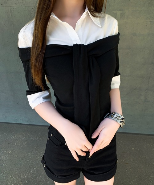 VEILA(ヴェイラ)の「シャツドッキングオフショルニット(Tシャツ/カットソー・レディース・グレー/ブラック・フリー)」の2枚目の写真