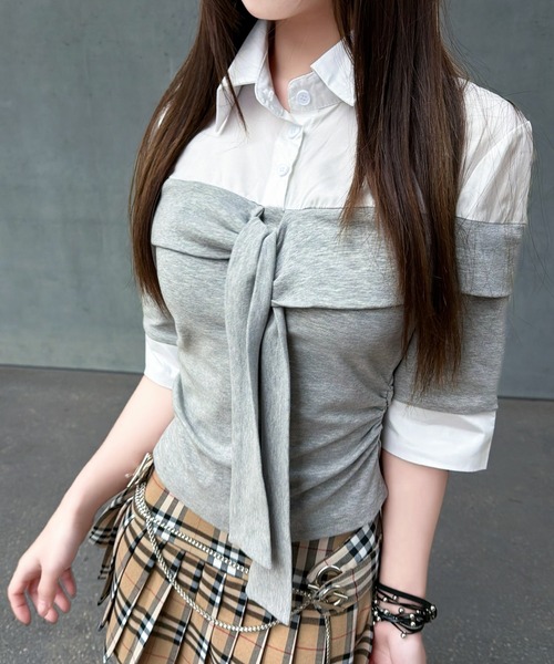 VEILA(ヴェイラ)の「シャツドッキングオフショルニット(Tシャツ/カットソー・レディース・グレー/ブラック・フリー)」の4枚目の写真