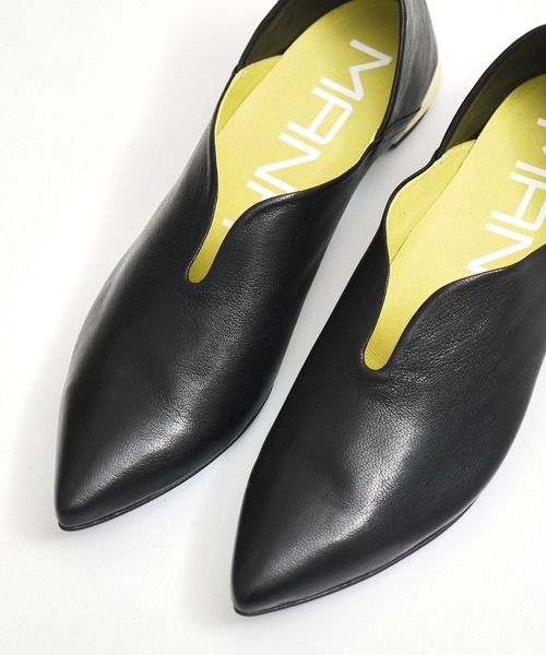 MANA(マナ)の「【MANA/マナ】pointed toe flat shoes/ポインテッドトゥフラットシューズ(パンプス・レディース・ブラック/ライトグレー・40/39/38/37)」の8枚目の写真