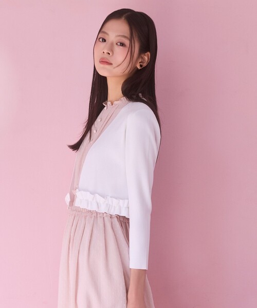 TOCCA(トッカ)の「WHIP AIR BOLERO ボレロ(カーディガン/ボレロ・レディース・アイボリー系/ピンク系・SMALL/MEDIUM)」の4枚目の写真