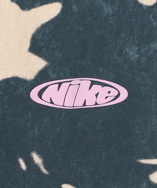 NIKE(ナイキ)の「NIKE / LSE FLORAL PRINT TEE(DARK OBSIDIAN)(Tシャツ/カットソー・メンズ・インディゴブルー・L/M/XL)」の6枚目の写真