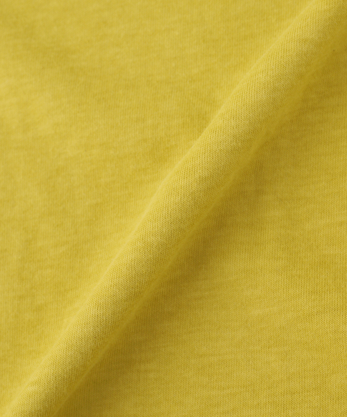 C.P. COMPANY（シーピーカンパニー）の「C.P.Company / シーピーカンパニー20/1 JERSEY PLATED LOGO T-SHIRT（Tシャツ/カットソー・メンズ・ブラック系その他/イエロー・MEDIUM/LARGE）」の5枚目の写真