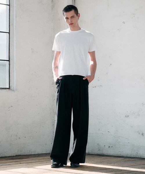 Regen Glanz(レーゲングランツ)の「roll-edge essential box T-shirt / ロールエッジエッセンシャルボックスTシャツ(Tシャツ/カットソー・メンズ・ブラック/ライトホワイト/チャコールグレー・LARGE/MEDIUM/SMALL)」の6枚目の写真
