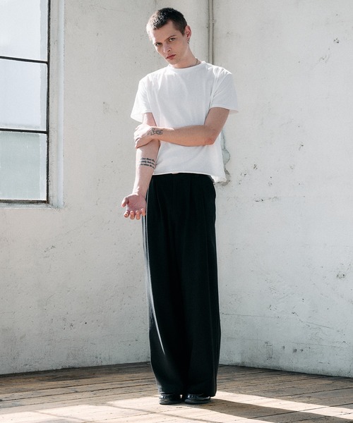 Regen Glanz(レーゲングランツ)の「roll-edge essential box T-shirt / ロールエッジエッセンシャルボックスTシャツ(Tシャツ/カットソー・メンズ・ブラック/ライトホワイト/チャコールグレー・LARGE/MEDIUM/SMALL)」の8枚目の写真