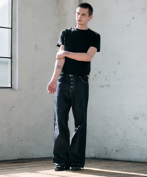 Regen Glanz(レーゲングランツ)の「roll-edge essential box T-shirt / ロールエッジエッセンシャルボックスTシャツ(Tシャツ/カットソー・メンズ・ブラック/ライトホワイト/チャコールグレー・LARGE/MEDIUM/SMALL)」の21枚目の写真