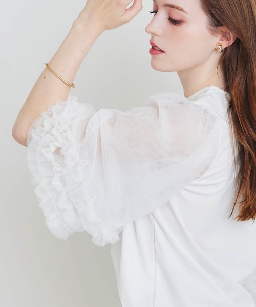PICCIN PERLA(ピッチンペルラ)の「ギャザーチュールプルオーバー(Tシャツ/カットソー・レディース・オフホワイト/ブラック・M)」の1枚目の写真