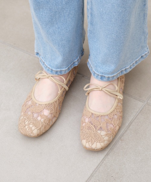 Launa lea(ラウナレア)の「【26春夏】フラワーチュールバレエシューズ(B7612A)(バレエシューズ・レディース・モカ/アイボリー/ブラック・22.0cm/22.5cm/24.0cm/23.0cm/24.5cm/23.5cm/25.0cm)」の22枚目の写真