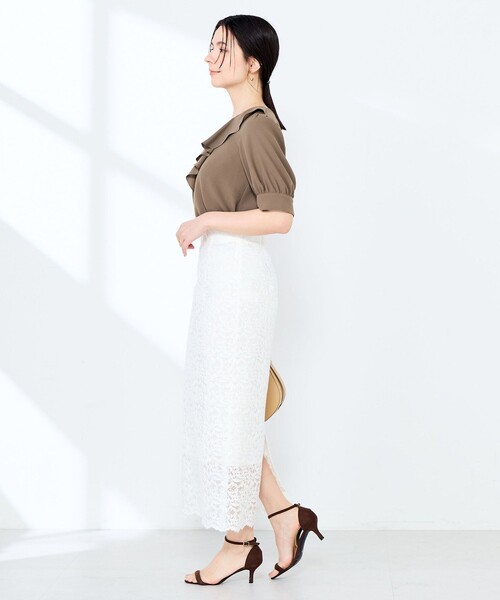 NOLLEY’S Sophi(ノーリーズソフィ)の「ウォッシャブルジョーゼットアシメラッフルブラウス(シャツ/ブラウス・レディース・オリーブ/サックスブルー/オフホワイト・38/36)」の6枚目の写真