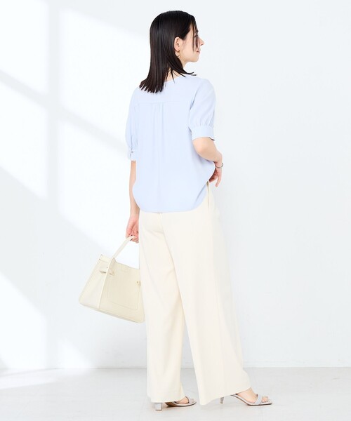 NOLLEY’S Sophi(ノーリーズソフィ)の「ウォッシャブルジョーゼットアシメラッフルブラウス(シャツ/ブラウス・レディース・オリーブ/サックスブルー/オフホワイト・38/36)」の16枚目の写真