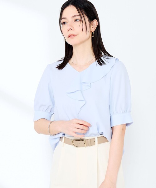 NOLLEY’S Sophi(ノーリーズソフィ)の「ウォッシャブルジョーゼットアシメラッフルブラウス(シャツ/ブラウス・レディース・オリーブ/サックスブルー/オフホワイト・38/36)」の18枚目の写真
