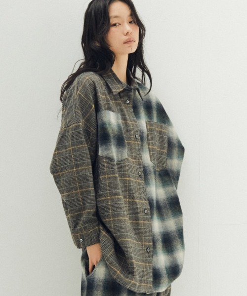 STOF(ストフ)の「STOF/ストフ/Half flannel check big shirt(シャツ/ブラウス・メンズ・グレー/ブルー・S/M)」の2枚目の写真