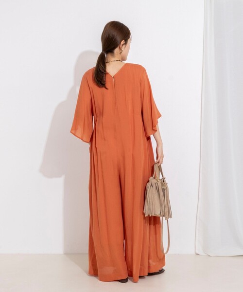 NOLLEY’S(ノーリーズ)の「【WEB限定】ウォッシャブルリラクシーオールインワン(つなぎ/オールインワン・レディース・ブラック/オレンジ・38)」の4枚目の写真