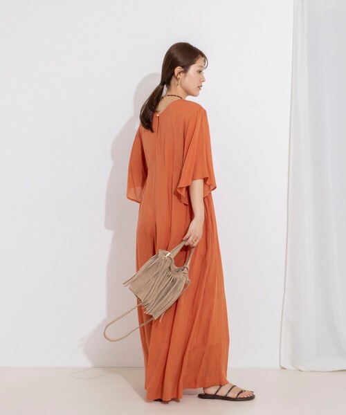 NOLLEY’S(ノーリーズ)の「【WEB限定】ウォッシャブルリラクシーオールインワン(つなぎ/オールインワン・レディース・ブラック/オレンジ・38)」の5枚目の写真
