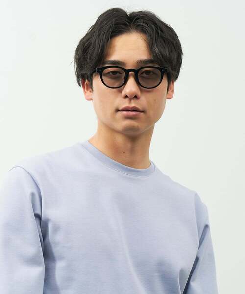 Zoff（ゾフ）の「【WEB限定】SUNCUTGlasses/UV100%CUT ウェリントン型 サングラスカラーレンズ 太縁フレーム おしゃれ 紫外線対策 UVカット 男女兼用 メンズ レディース 男性用 女性用 ユニセックス｜Zoff｜TREND SUNGLASSES（サングラス・レディース・ライトイエロー/ブラック系その他3/ブラック系その他/クリア/ブラウン系その他5/ブラック系その他2/ブラック/ライトグレー系・FREE）」の14枚目の写真