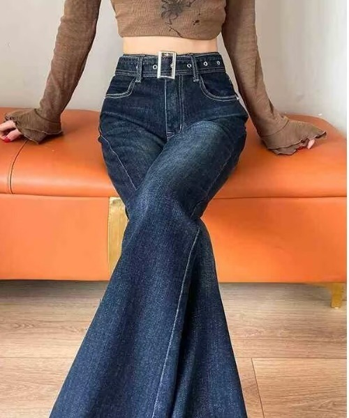 REBALANCE(リバランス)の「フレアデニムパンツ(デニムパンツ・レディース・A・X-LARGE/LARGE/MEDIUM)」の4枚目の写真