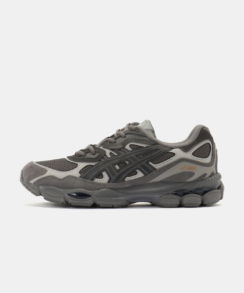 ASICS(アシックス)の「ASICS GEL-NYC 1203A739.021(スニーカー・メンズ・チャコールグレー・27.5cm/27cm/26.5cm/23.5cm/24cm/24.5cm/26cm/28cm)」の1枚目の写真