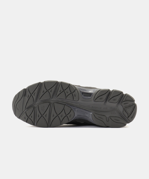 ASICS(アシックス)の「ASICS GEL-NYC 1203A739.021(スニーカー・メンズ・チャコールグレー・27.5cm/27cm/26.5cm/23.5cm/24cm/24.5cm/26cm/28cm)」の4枚目の写真