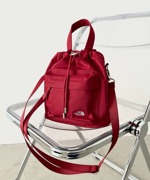 THE NORTH FACE(ザノースフェイス)の「THE NORTH FACE(ザ・ノースフェイス)/2WAY ショルダーバッグ ロゴプリント トラベルバケットバッグ/TRAVEL BUCKET BAG(ショルダーバッグ・レディース・レッド/ブラック/ライトグレー・FREE)」の22枚目の写真