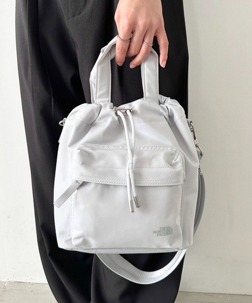THE NORTH FACE(ザノースフェイス)の「THE NORTH FACE(ザ・ノースフェイス)/2WAY ショルダーバッグ ロゴプリント トラベルバケットバッグ/TRAVEL BUCKET BAG(ショルダーバッグ・レディース・レッド/ブラック/ライトグレー・FREE)」の14枚目の写真