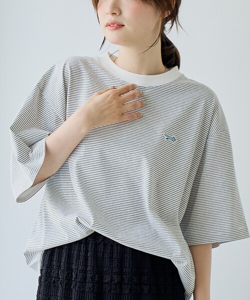 PENNEYS（ぺニーズ）の「【UVカット・接触冷感・吸水速乾・遮熱性】Penneys × WELLTECT  別注細ボーダーTシャツ（Tシャツ/カットソー・メンズ・ホワイト/ブラック・S/M/L/XL）」の2枚目の写真