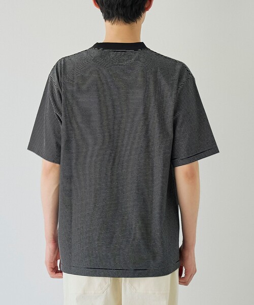 PENNEYS（ぺニーズ）の「【UVカット・接触冷感・吸水速乾・遮熱性】Penneys × WELLTECT  別注細ボーダーTシャツ（Tシャツ/カットソー・メンズ・ホワイト/ブラック・S/M/L/XL）」の9枚目の写真